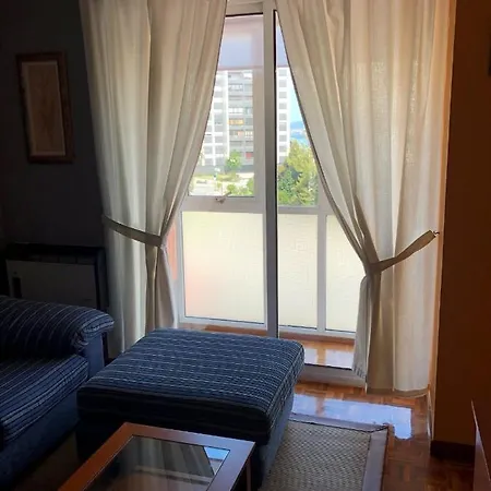 Piso Cerca De La Playa De Samil * ויגו